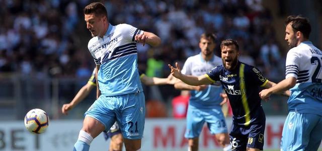  德甲积分榜乱象，七队混战争夺欧冠席位  